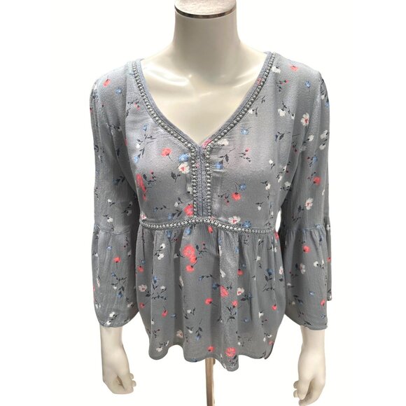 Arizona Jean Company Tops - Arizona Jean Company Bell Sleeve Gray Floral All Rayon Crop Top Blouse Size S